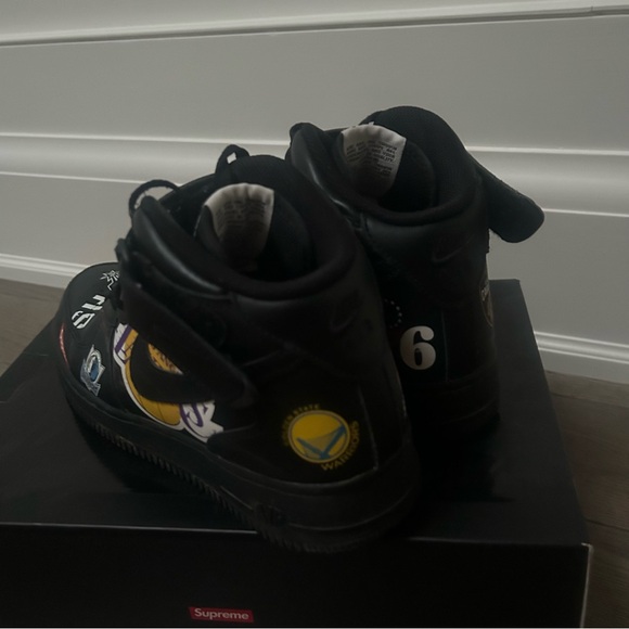 Supreme X NBA Air Forces - Picture 6 of 9